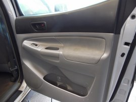 2006 Toyota Tacoma Silver Crew Cab 4.0L AT 2WD #Z24764
